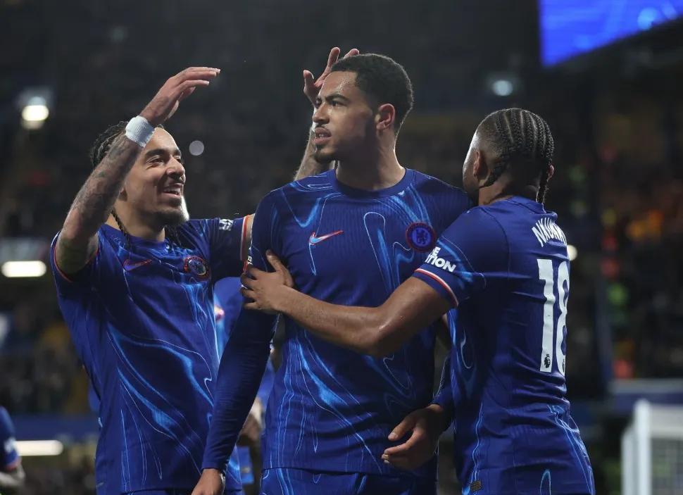 关于切尔西迎意大利杯关键赛；赛后主帅复盘；更衣室稳定；团队化学反应显著的信息