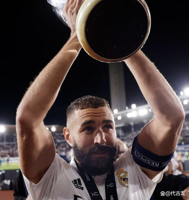 芝加哥公牛训练开放日；集结日内部沟通引欢呼；欧超杯在即；阵容厚度经受考验的简单介绍