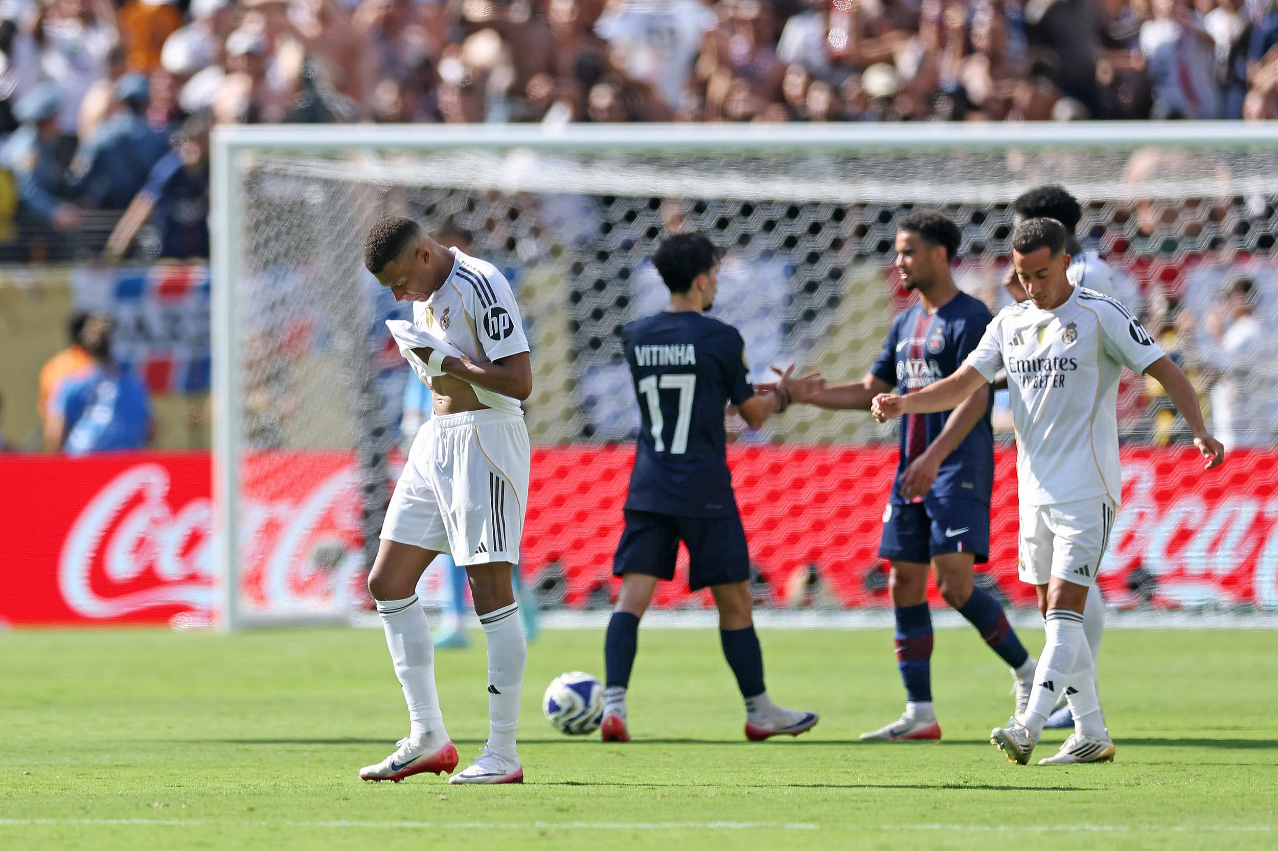 AYX-SPORTS关于国际比赛日巴黎圣日耳曼调整名单以备国王杯，外线爆发环节打磨，底气十足，资深球员宣示担当的信息